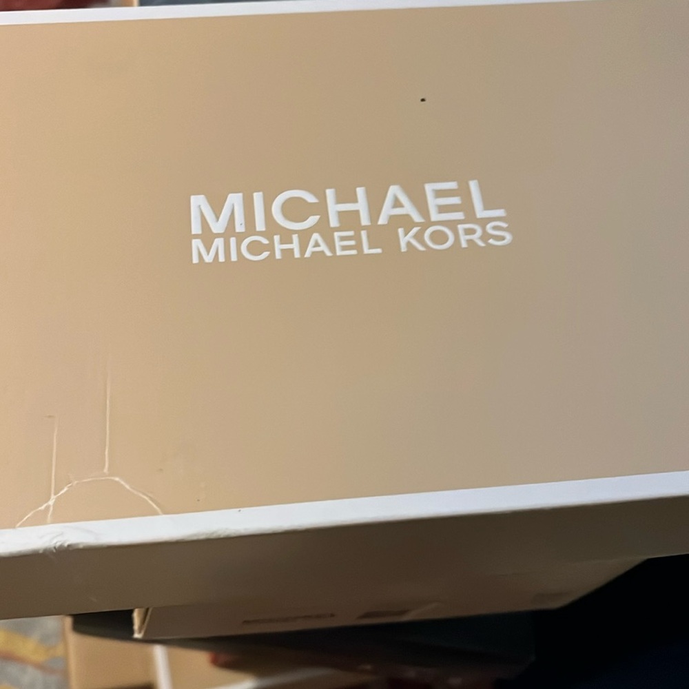 Michael Michael kors black patent kitten heels